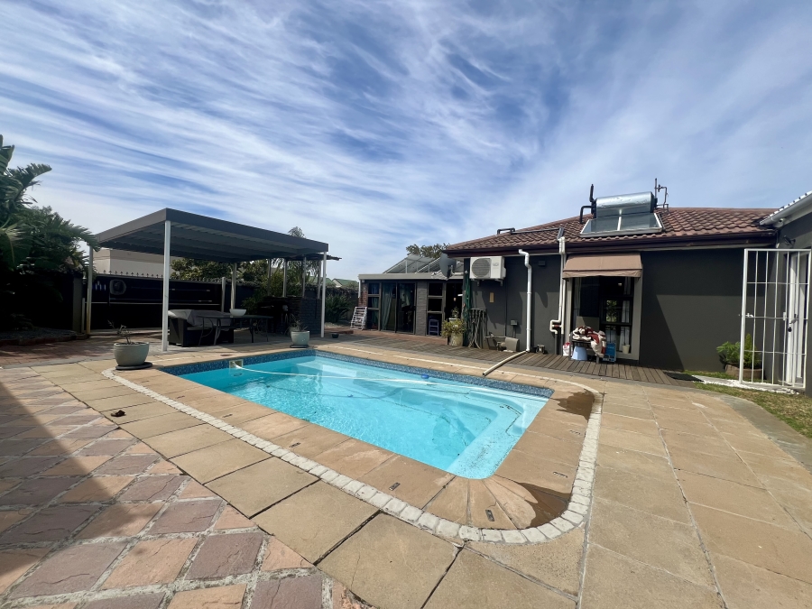 5 Bedroom Property for Sale in Parklands Western Cape